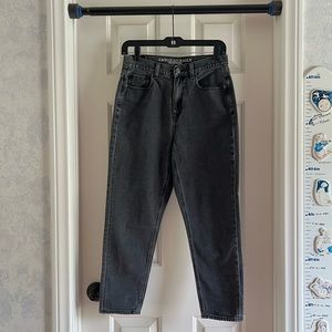 American Eagle Mom Jeans